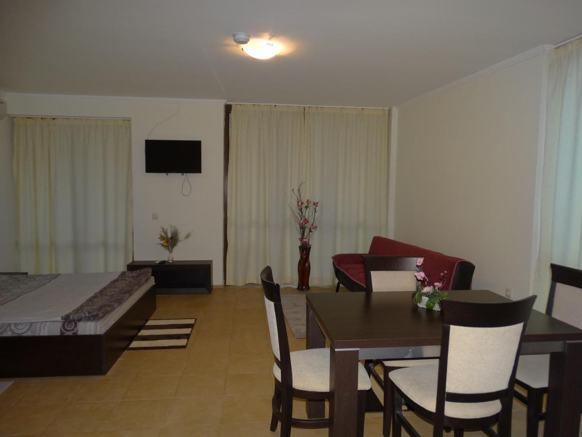 Chateau Del Marina Apart Complex Nessebar Exterior foto
